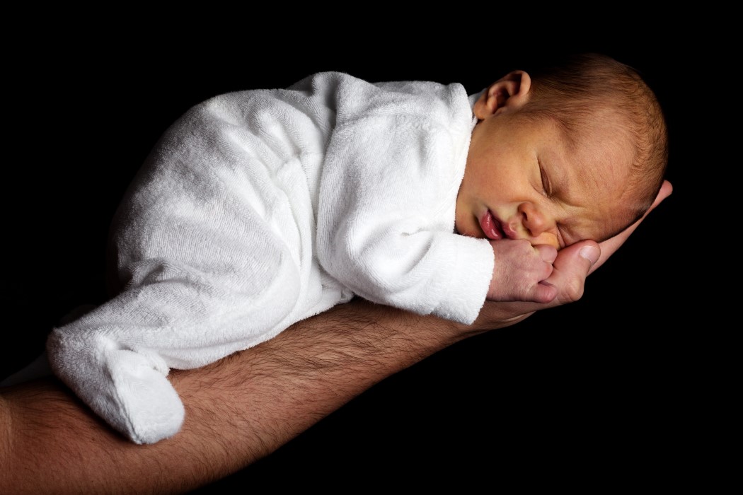 ¿Sabes cuántas horas duerme un bebé? Blog iSalud ¿Sabes cuántas horas duerme un bebé? Blog iSalud