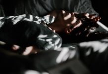 ¿Cuándo se produce el insomnio crónico?